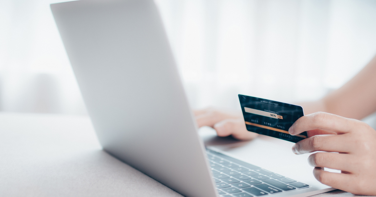 Országos leállás jön az egyik legnagyobb hazai banknál: az online vásárlás sem fog működni