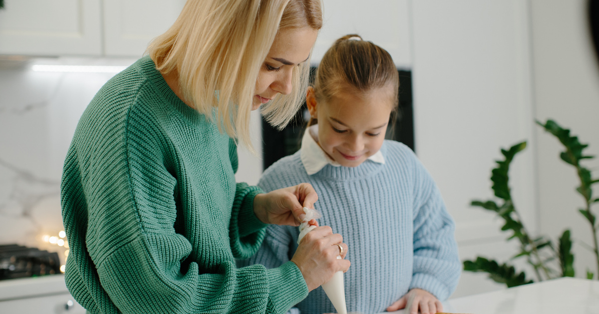 Egy trükkel idén varázslatos lesz a mézeskalács díszítése: elegáns, látványos, ha így csinálod