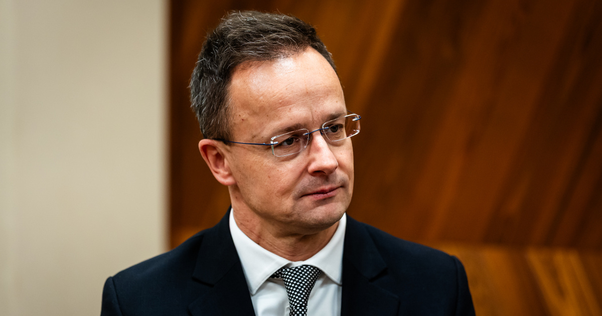 Szijjártó Pétert nem zavarja, ha Orbán-klónnak nevezik, soha nem mondott neki nemet