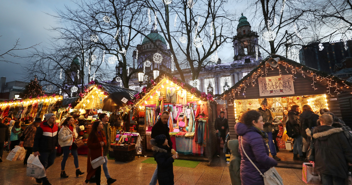 Kitiltották a mesterséges intelligencia felhasználásával készített ajándéktárgyakat egy karácsonyi vásárról