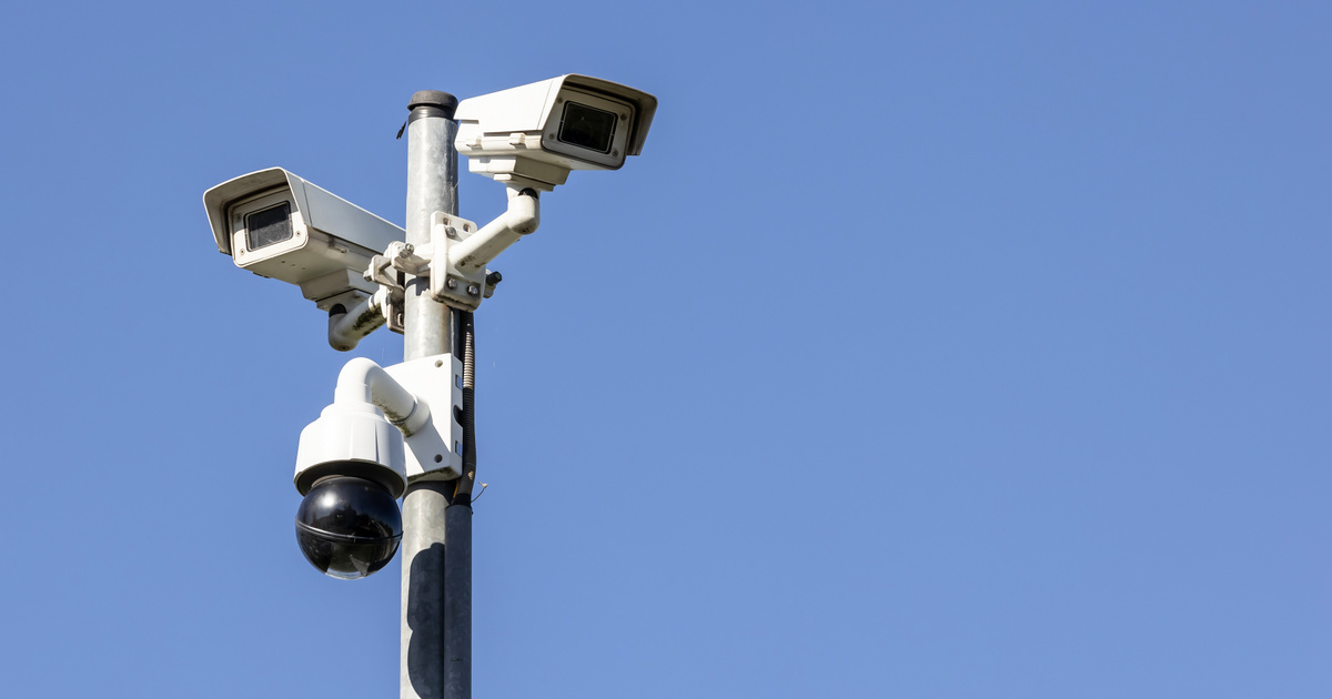 Valódi emberekkel figyeltette a lakosságot egy amerikai cég