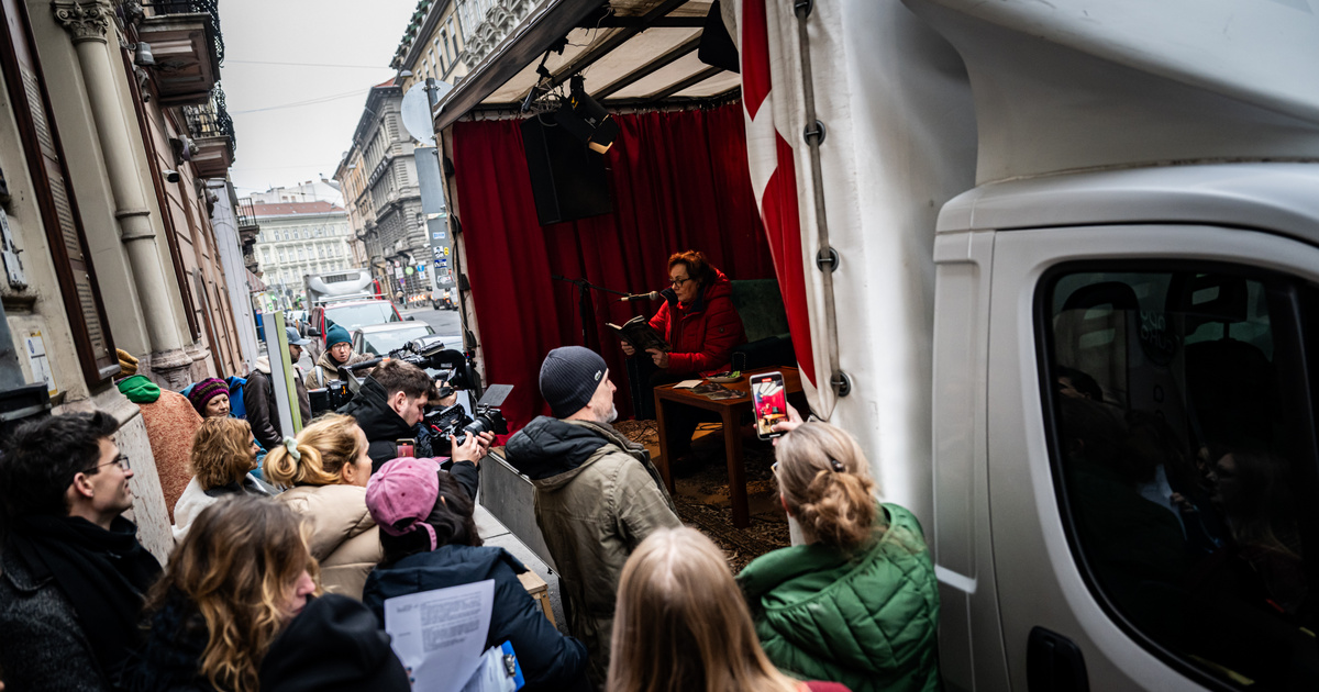 A hajléktalanszállótól a csepeli Vízművek lakótelepig, így ünnepelte Budapest Krasznahorkai Lászlót