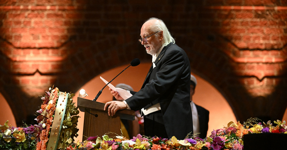 Mutatjuk, kiknek mondott köszönetet Krasznahorkai László