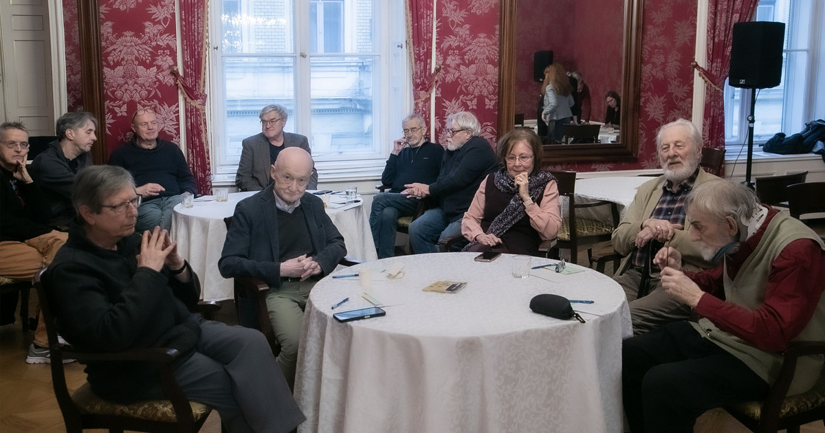 Mesterházi Mónika a Digitális Irodalmi Akadémia új tagja