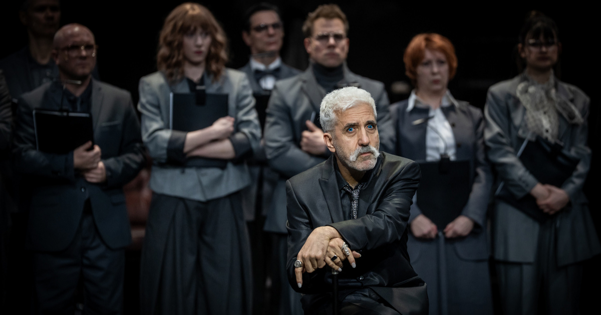 Tudd, hol a helyed, mert ha jön a következő, már nem rólad szólnak a hírek