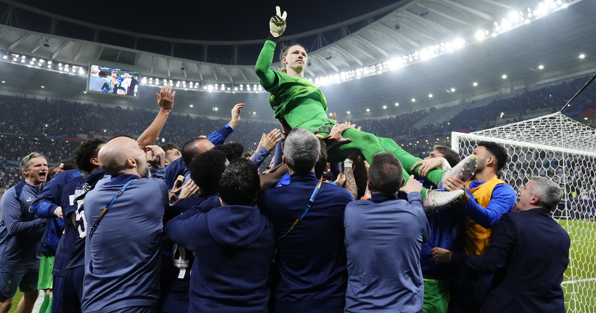 Megvan a hatodik trófea, megismételhetetlen szezont futott a PSG