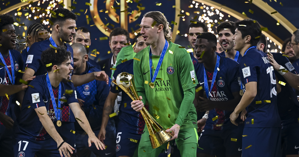 Percek alatt elkelt a PSG hősének összes meze és relikivája