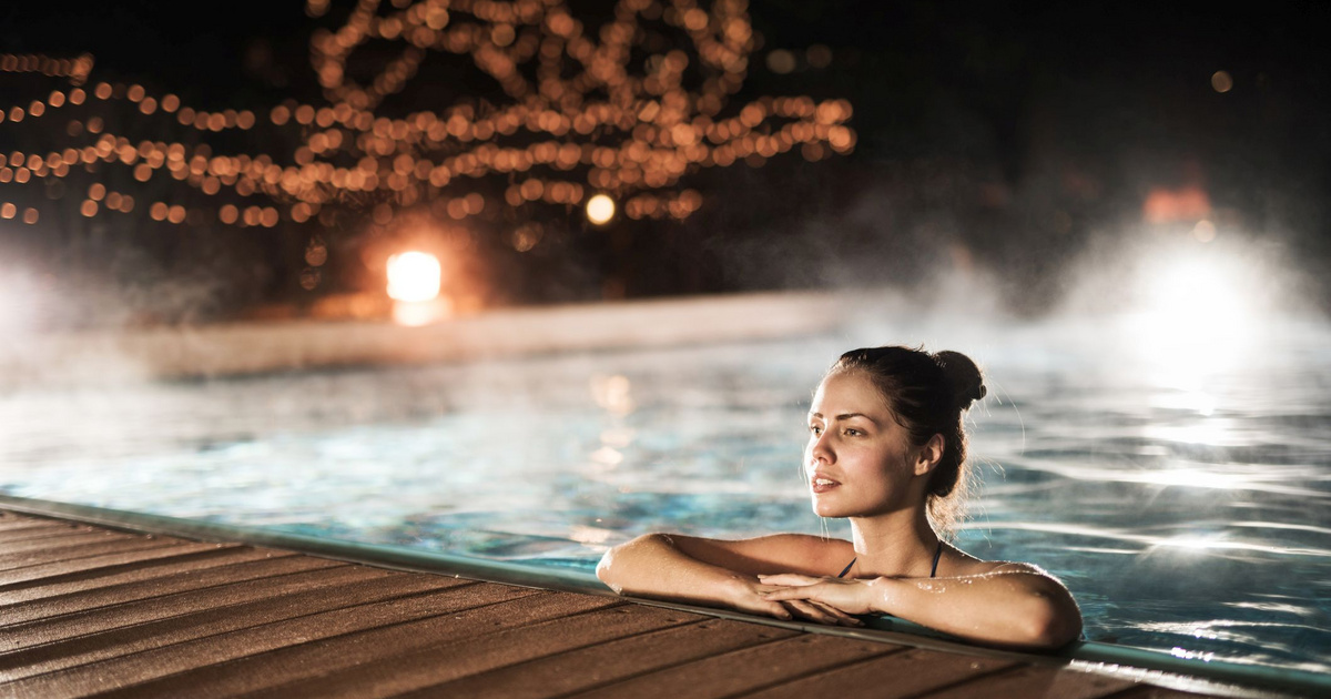 Egy napig ingyenesen lesz látogatható ez a népszerű fürdő: forralt borral is várják a vendégeket