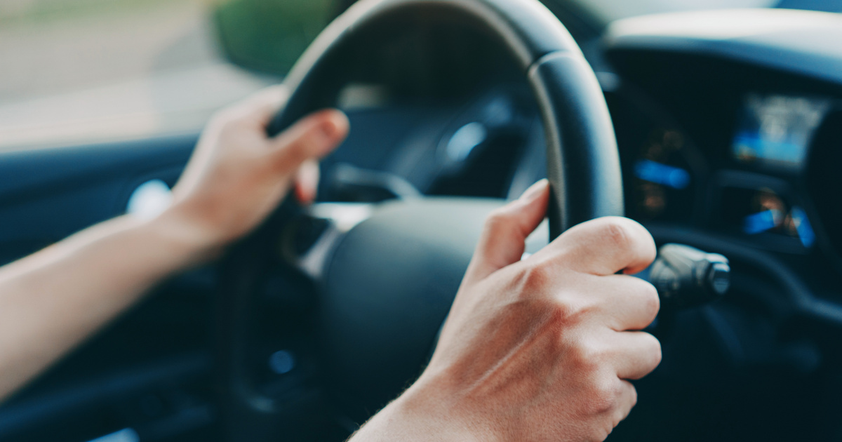 Nagy változás jön a KRESZ-ben januártól: nem csak az autósokat érinti majd