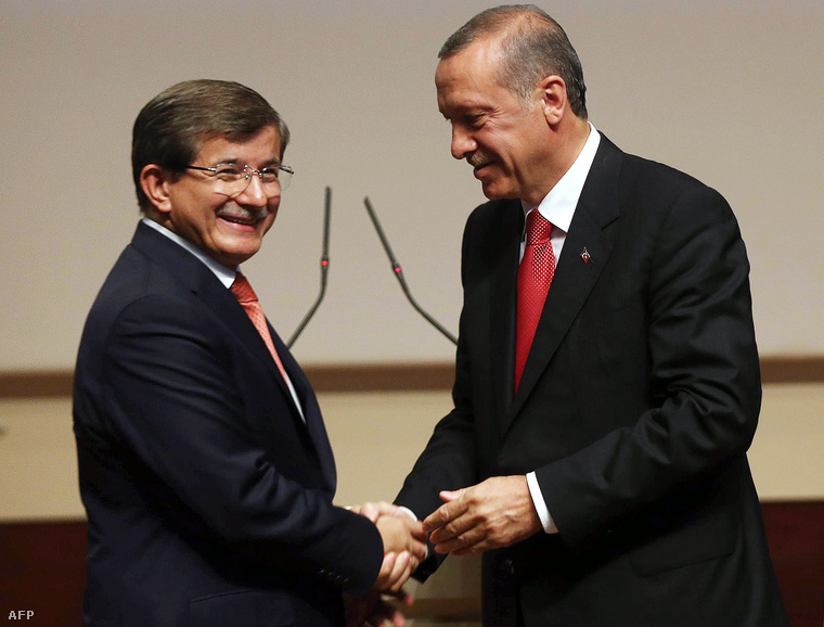 Davutoglu és Erdogan ma Isztanbulban