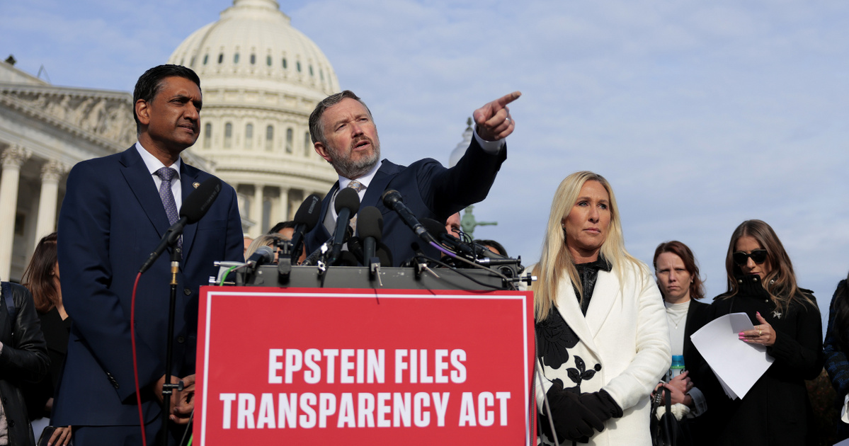 Donald Trump „aljas republikánusnak” nevezte párttársát, Thomas Massie szerint az Epstein-törvény miatt támadja az elnök