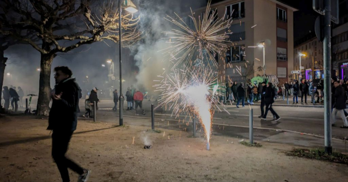 Így ne robbantsd le a kézfejed a tűzijátékkal szilveszterkor - Figyelmeztet a katasztrófavédelem