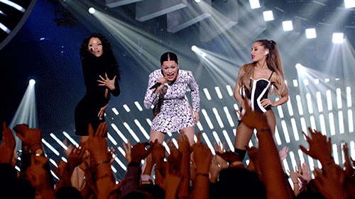 Nicki-Minaj-wardrobe-malfunction-2014-VMAs-GIF.gif