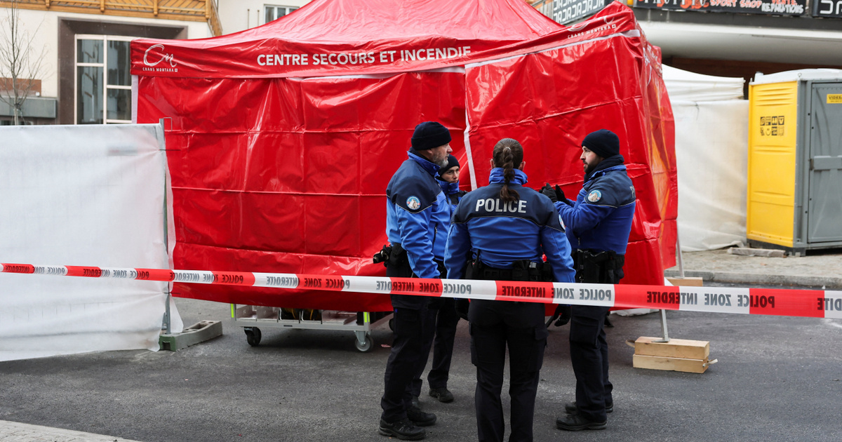 Megrázó videó a svájci tragédiáról: próbálják eloltani a tüzet, miközben még tart a buli, aztán már mindenki menekül