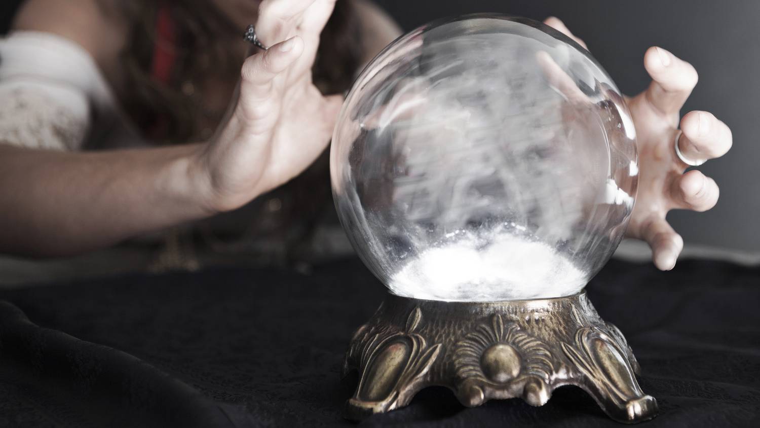 A jós, aki előre látta a koronavírus-járványt, hátborzongató jóslatot tett 2026-ra