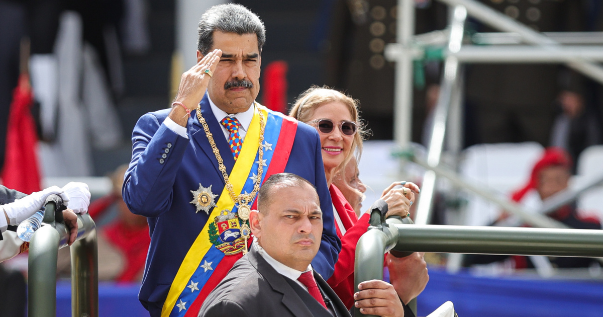 Jó pénzért árulók voltak a venezuelai elnök legbelső köreiben