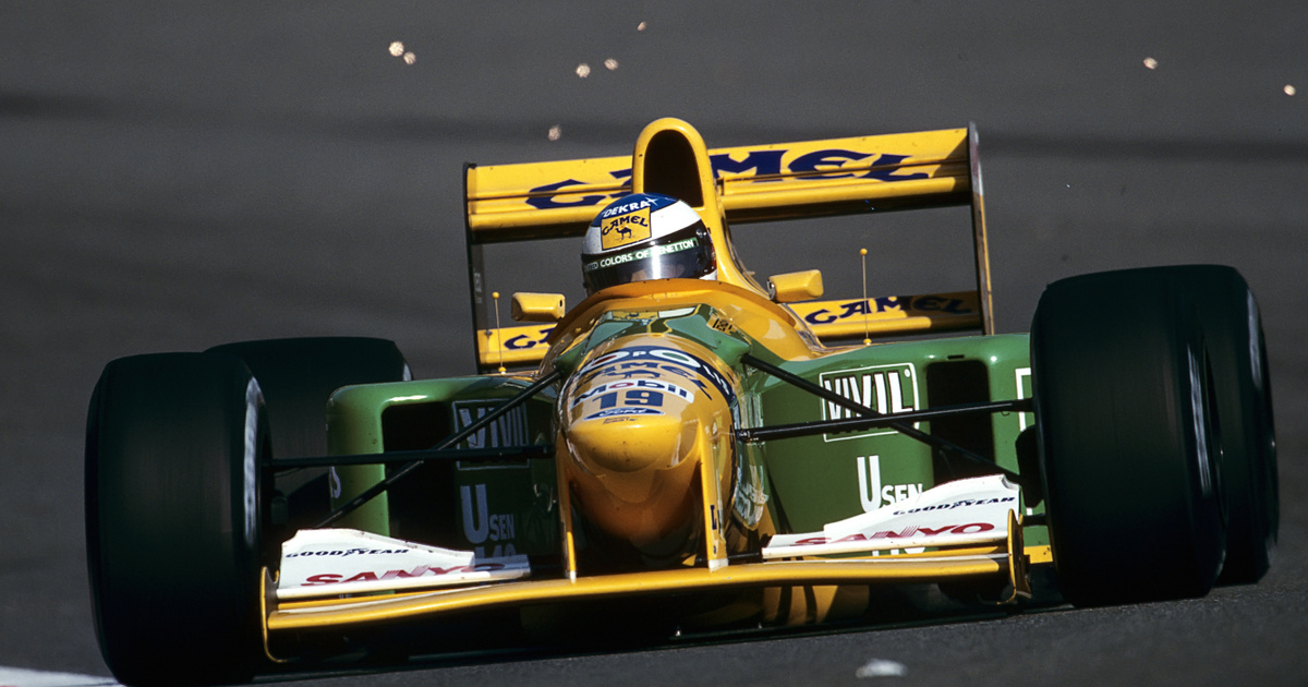 Kalapács alá kerül Michael Schumacher első futamgyőztes autója