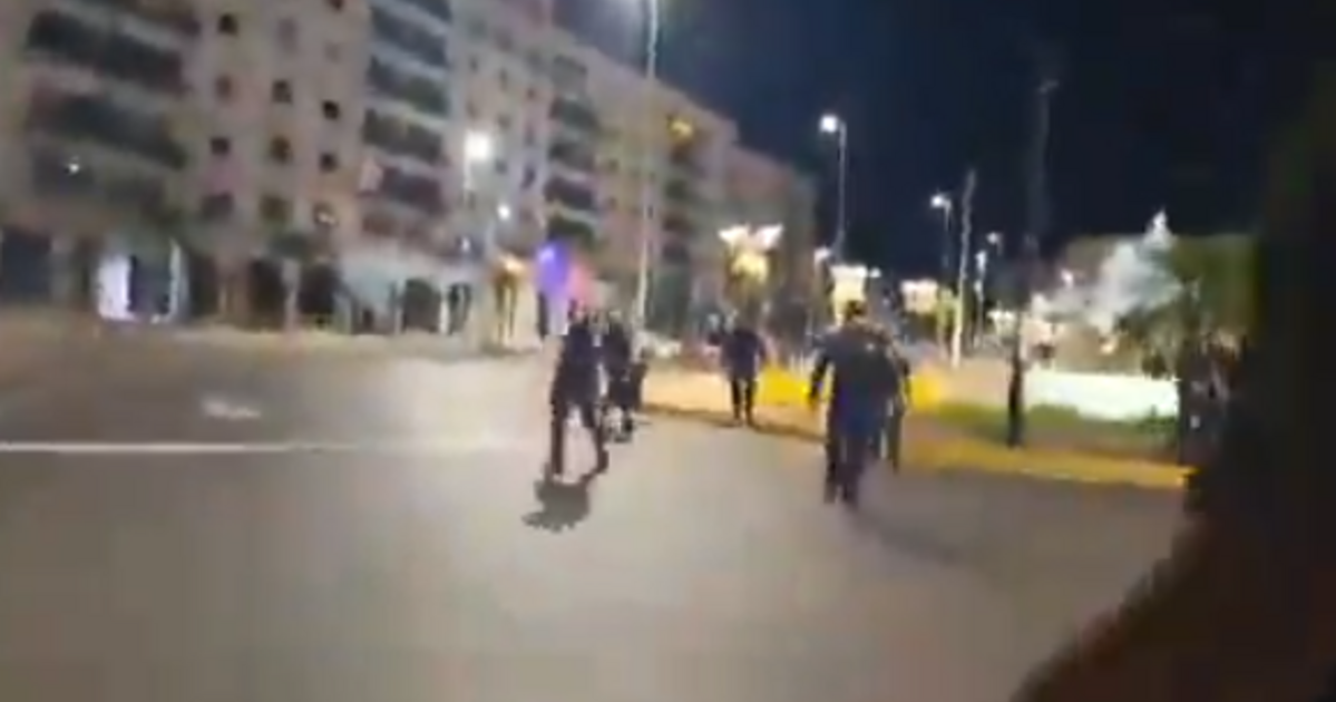 Heves tűzharcok dúlnak Venezuelában, újabb robbanások rázták meg az elnöki palota környékét