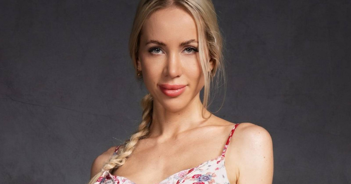 A TV2 szépsége annyit fogyott, hogy plasztikára kell mennie: lóg a bőr az arcán