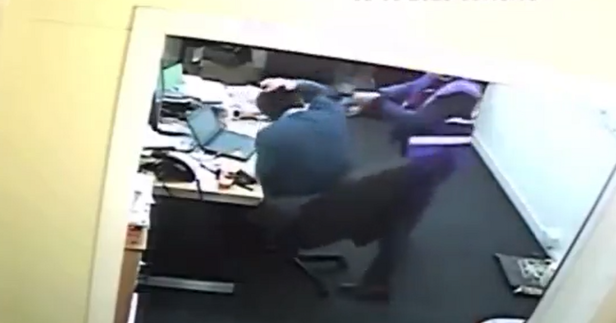 Féltékenységében csavarkulccsal sújtott le helyettesére a dél-walesi katolikus iskola igazgatója