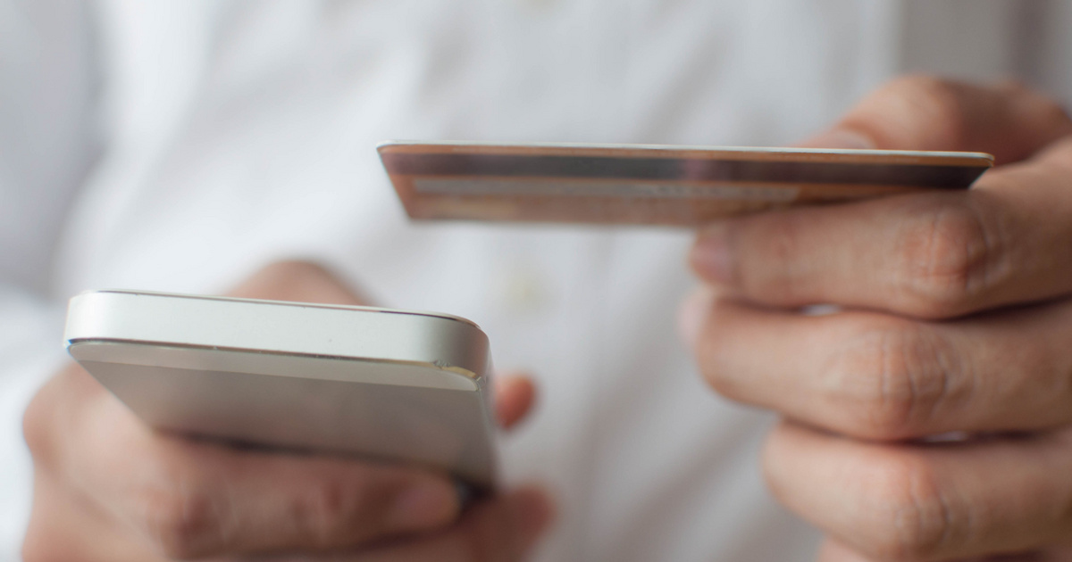 Leállás jön az egyik legnagyobb hazai banknál: a bankkártyás tranzakciókat is érinti