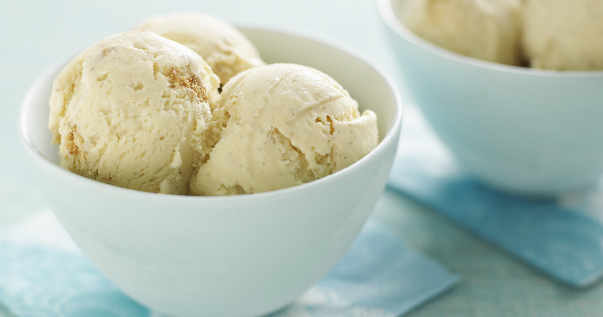 Vannak, akik jégkrémet készítenek a nagy hóból: videón a Tiktok-trend