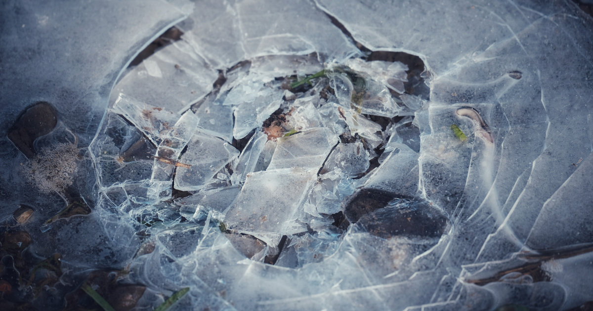 Ezt soha ne tedd, ha beszakad alattad a jég! - A katasztrófavédelem figyelmeztet