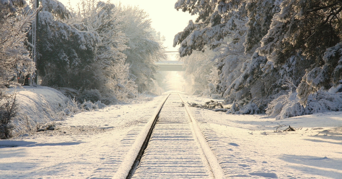 Komoly változások a vasúti közlekedésben az időjárás miatt: jelentős fennakadások várhatók ezeken a vonalakon