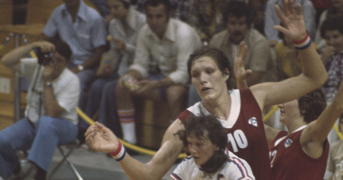 Meghalt Uljana Szemjonova, a szovjet válogatott legendás kosarasa