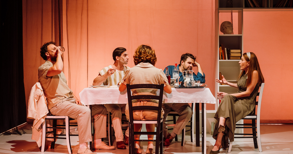 Kitör a járvány, a feldühödött tömeg a laboratóriumot hibáztatja