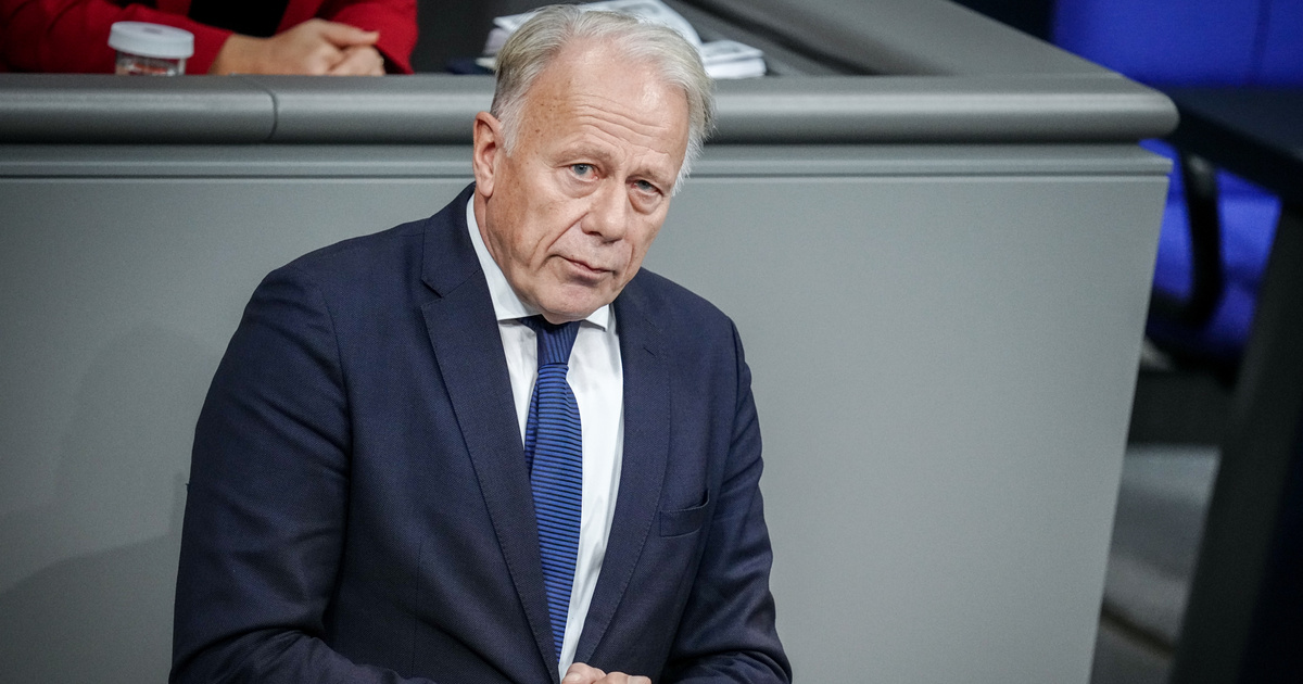 Egy volt német miniszter szerint katonai erőfitogtatással kellene válaszolni Trump Grönlanddal kapcsolatos követeléseire