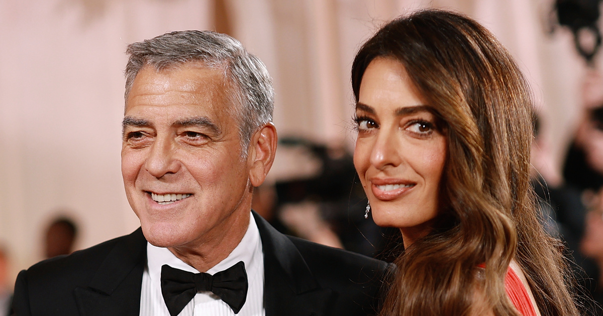 Amal Clooney piros estélyiben ragyogott George Clooney oldalán a Golden Globe-on: ők voltak a gála legszebb sztárpárja