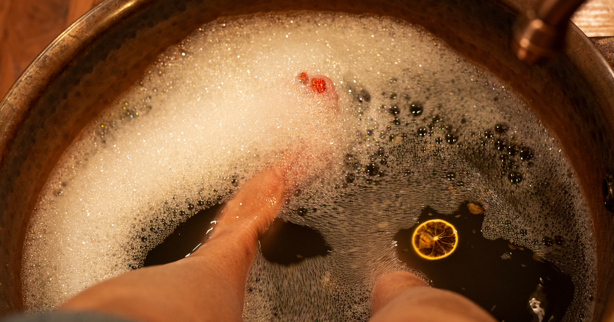 Ezért dobj egy gyömbért a lábfürdőbe: elképesztő hatása van