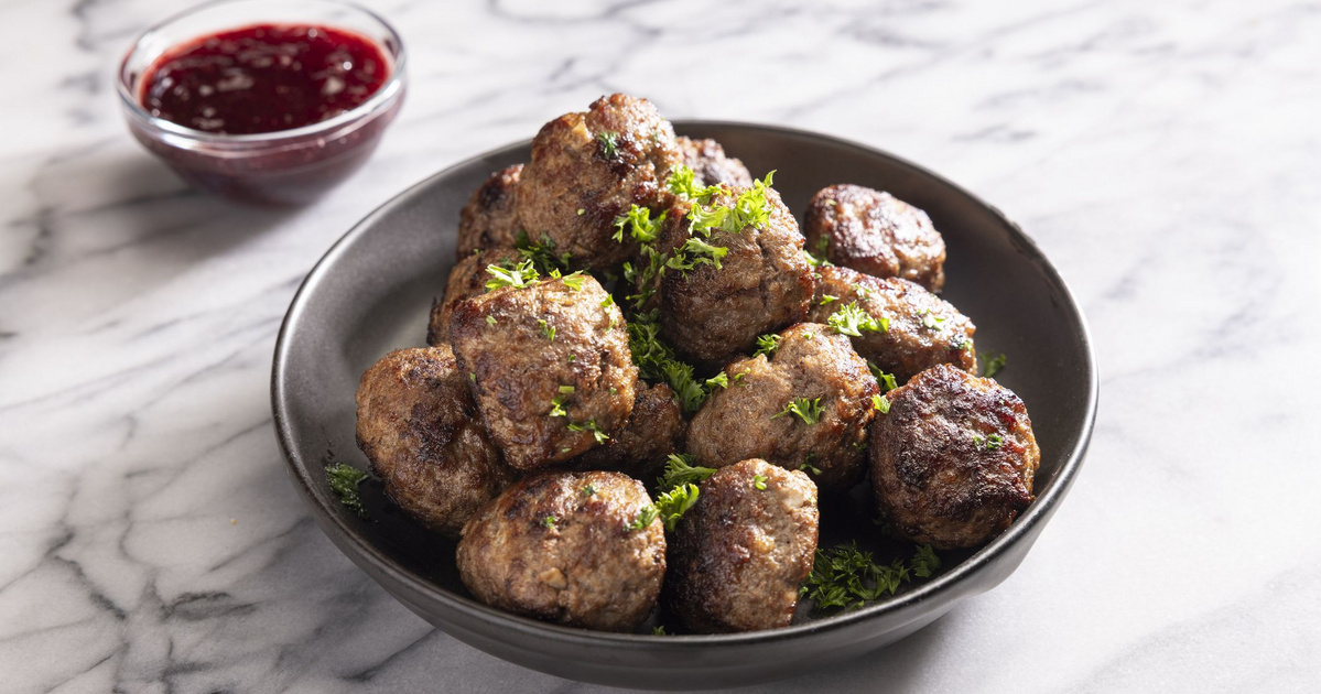 Szaftos fasírtgolyó a sütőből: olajszag nélkül, egyszerűen