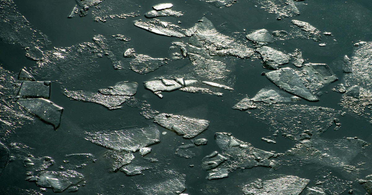 Jégzajlás van a Dunán: hajózási zárlatot rendeltek el