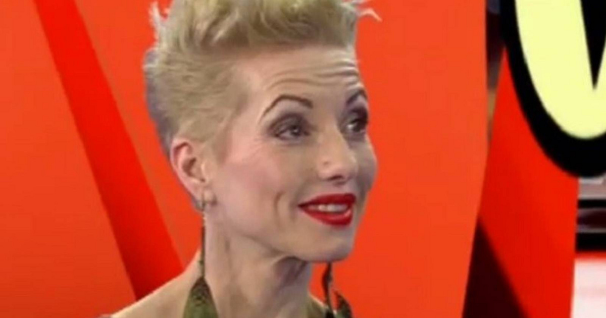 Nóci volt a ValóVilág bombázó műsorvezetője: 50 évesen így néz ki a friss videón