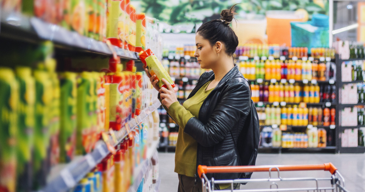 Baj van a népszerű narancslével: nem az van benne, amit a doboza állított