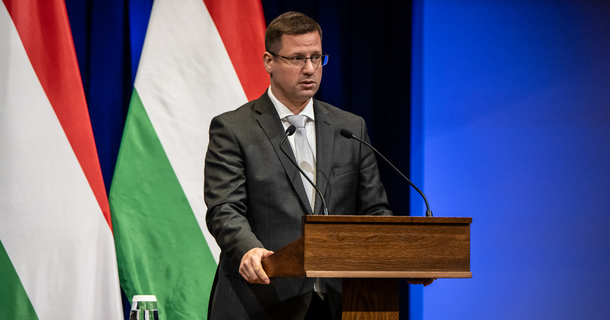 Bejelentik a rezsicsökkentés januári változásának részleteit, jön a Kormányinfó - Gulyás Gergely és Vitályos Eszter tájékoztatója