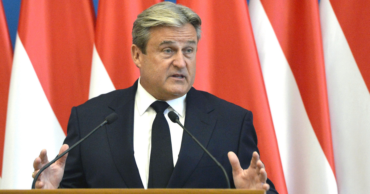 Kapitány István szerint a kormány sorozatos hibái miatt nem lett Magyarország a régió leggazdagabb országa