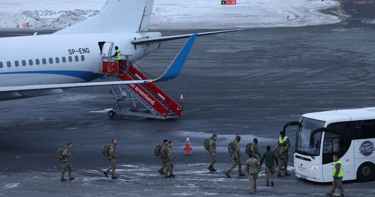 Donald Trump bejelentése után dán katonák egy újabb csoportja jelent meg Grönlandon