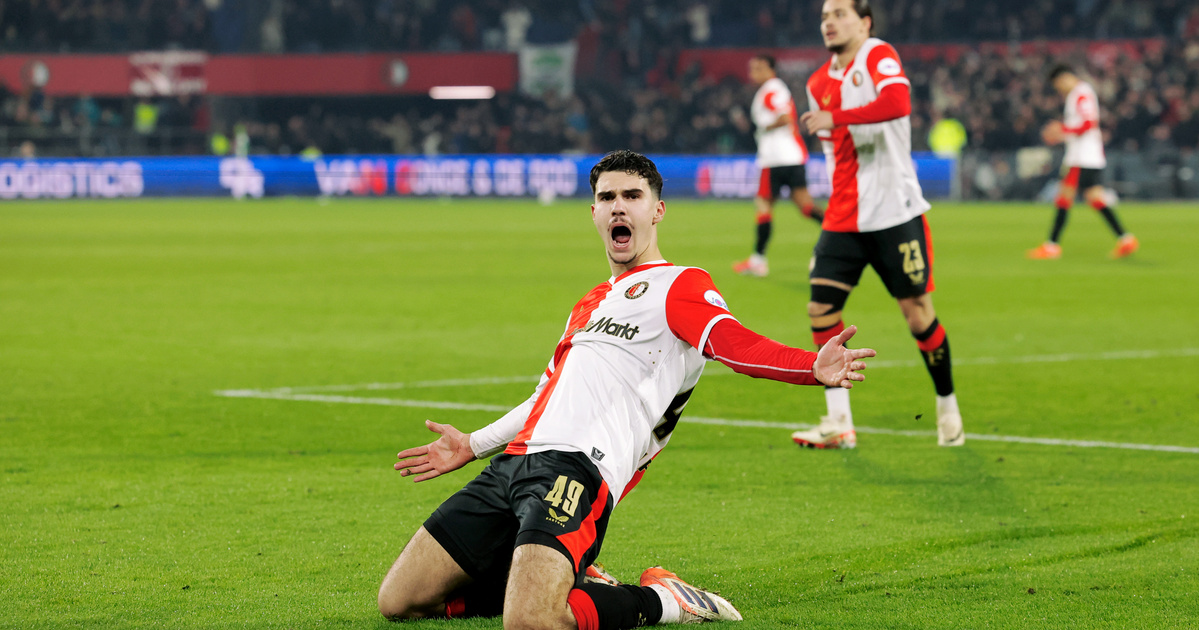 A kis Van Persie sarkazásos, majd ollózásos álomgóljaitól az edzőpapa majdnem sírva fakadt