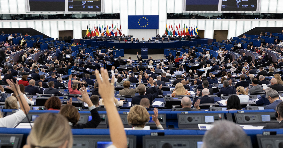 Sürgősségi eljárásban tárgyalja az Európai Parlament az Ukrajnának szánt hitelt