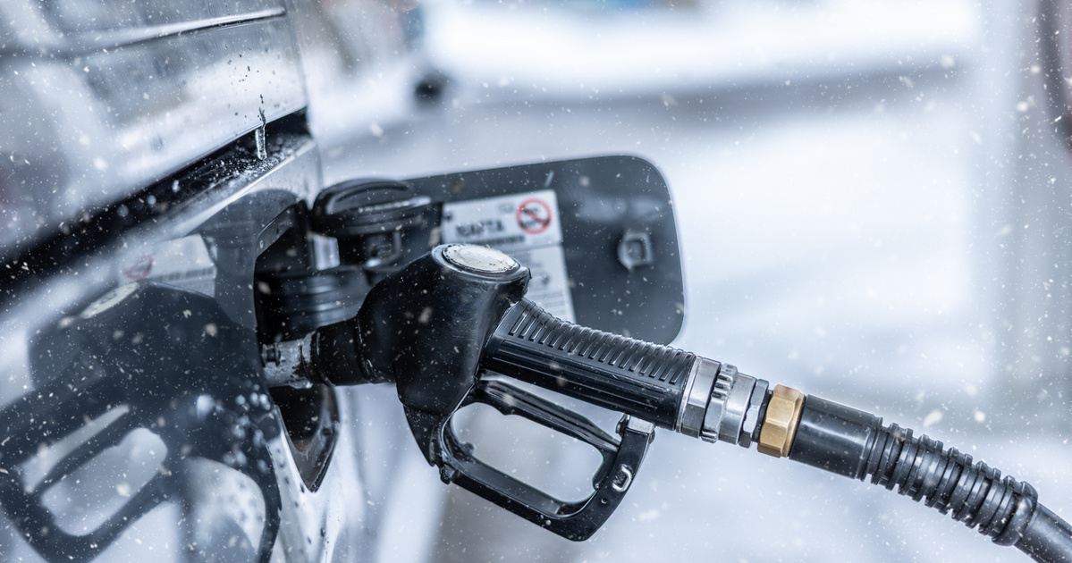 Így változik a gázolaj ára csütörtökön: a benzinről is megszólaltak a szakemberek