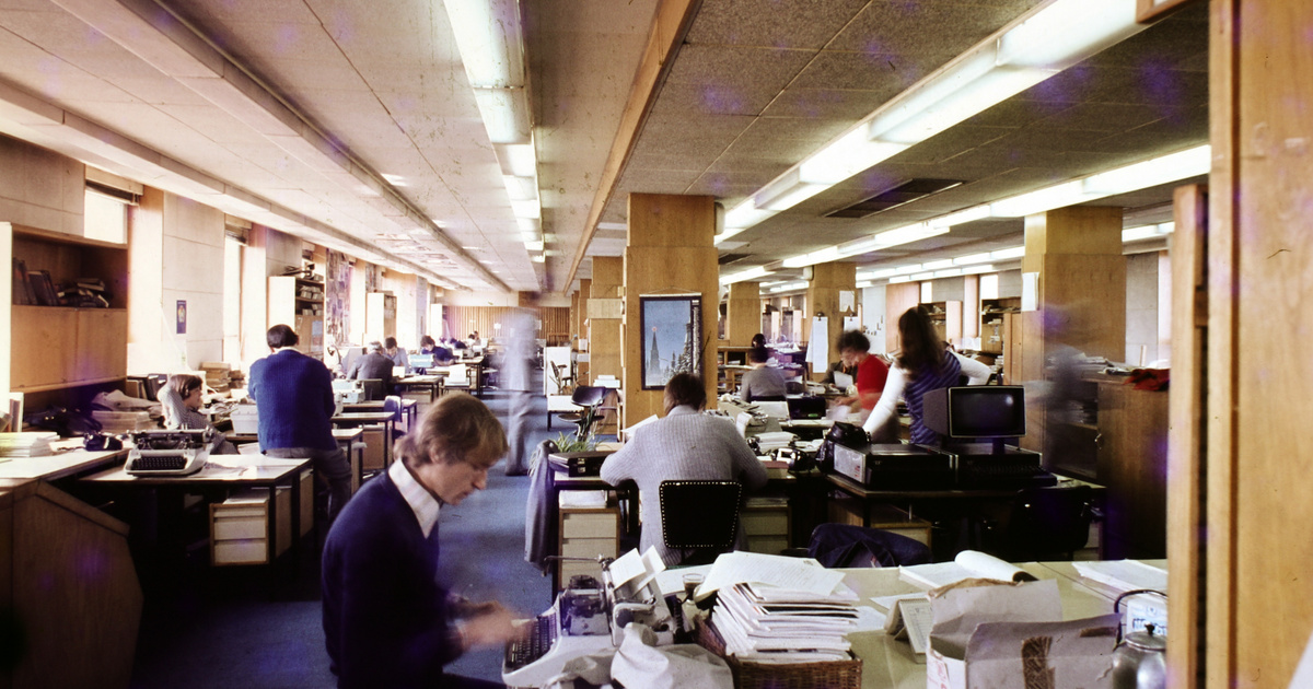 7 retró tárgy, ami a 80-as években egy irodából sem hiányozhatott: emlékszel rájuk?