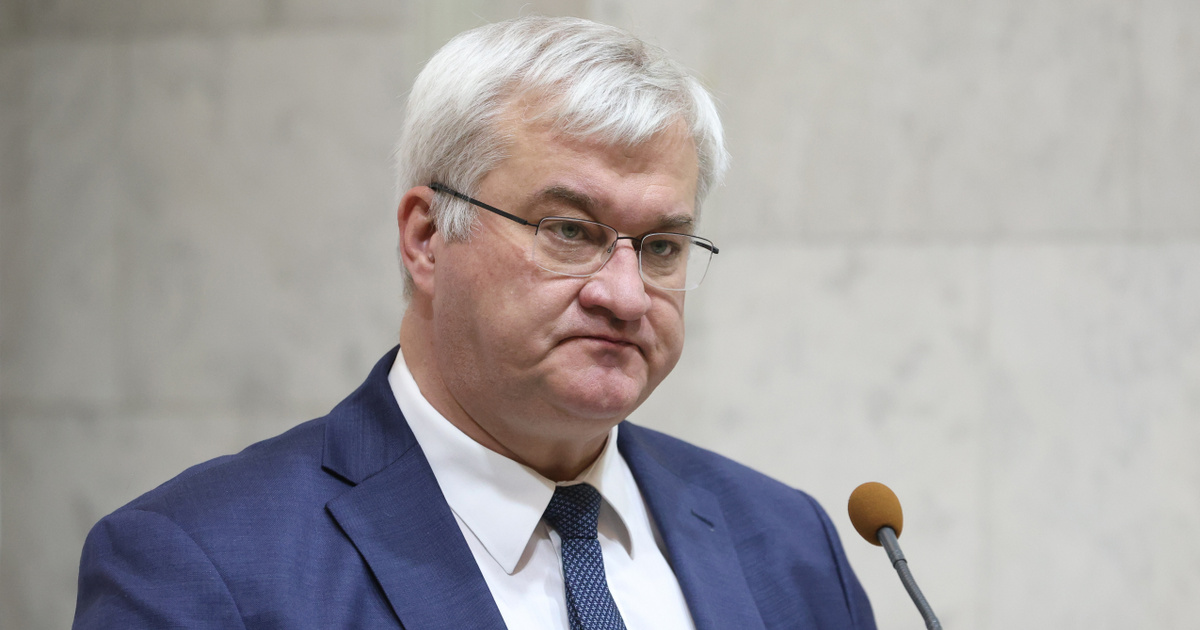 „Ez a terv kudarcra van ítélve, miniszterelnök úr” – üzente az ukrán külügyminiszter Orbán Viktornak