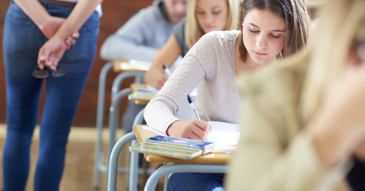 Megnézhetők a 2026-os központi felvételi vizsga feladatai: kiderülhet, mennyit érnél el ma a felvételin