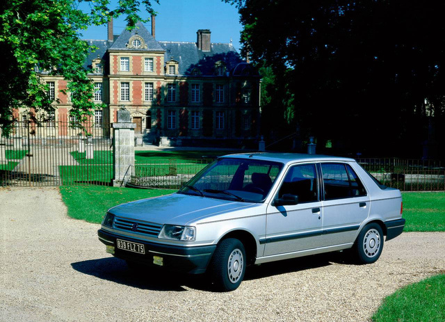 Először a Matra készítette magának, aztán mégis Peugeot lett: 309-es