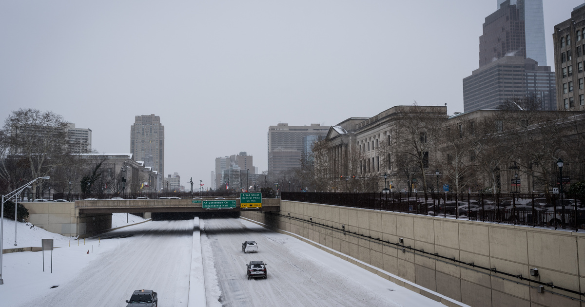Dermesztő hideg bénította meg az Egyesült Államokat, történelmi jelentőségű hóvihar csapott le