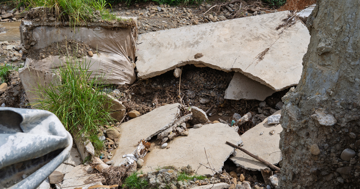 Brutális felvételeken a szicíliai földcsuszamlás: 1000 embert evakuáltak