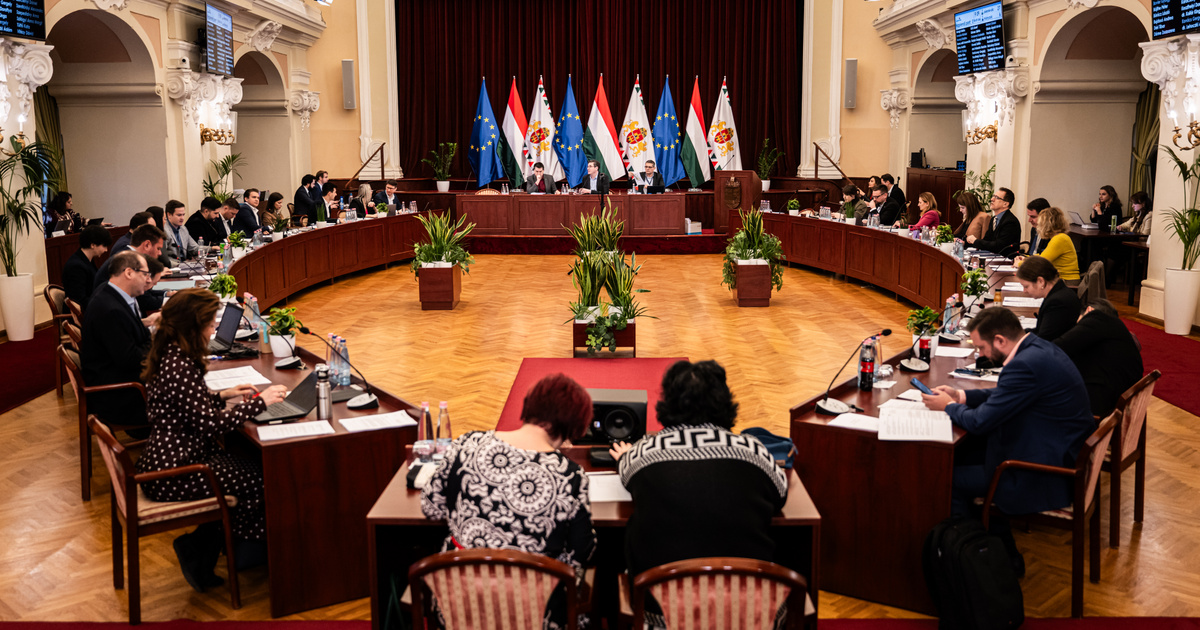 Jön az év első nagy összecsapása a Fidesz és a Tisza között - A Fővárosi Közgyűlés ülése